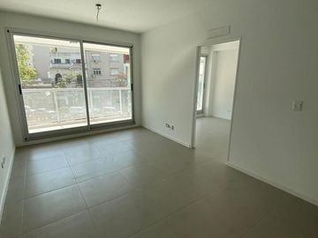 Av San Martin 1700, Pont Bleu, Departamento 2 Amb C/Balcón y Cochera,Al Frente, A Estrenar,Caballito