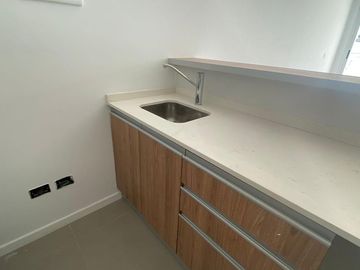 Av San Martin 1700, Pont Bleu, Departamento 2 Amb C/Balcón y Cochera,Al Frente, A Estrenar,Caballito