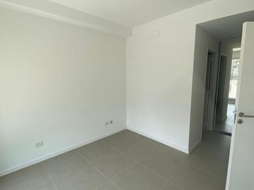 Av San Martin 1700, Pont Bleu, Departamento 2 Amb C/Balcón y Cochera,Al Frente, A Estrenar,Caballito