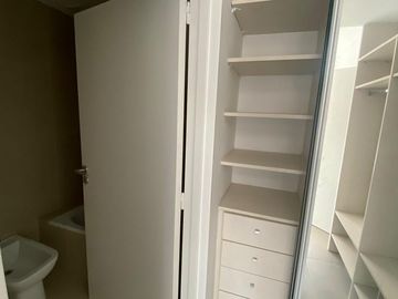 Av San Martin 1700, Pont Bleu, Departamento 2 Amb C/Balcón y Cochera,Al Frente, A Estrenar,Caballito