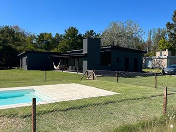 Casa en venta 4 ambientes en Chacras de Murray, Pilar