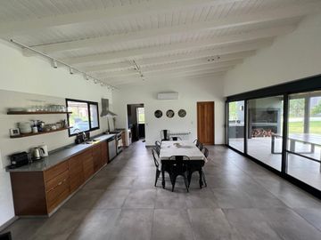 Casa en venta 4 ambientes en Chacras de Murray, Pilar