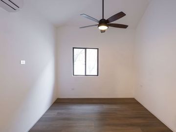 CASA EN VENTA EN RESIDENCIAL CHIPINQUE