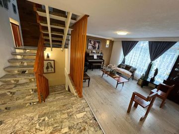 CC EN VENTA AMPLIA Y CÓMODA CASA, LOS REYES, COYOACAN