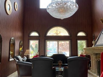 Ofrezco increible casa de Lujo en exclusivo Fraccionamiento en el Huajuco
