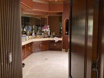 Ofrezco increible casa de Lujo en exclusivo Fraccionamiento en el Huajuco