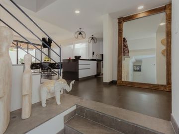 Casa moderna en venta en Flamingos, Nuevo Vallarta