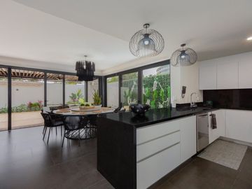 Casa moderna en venta en Flamingos, Nuevo Vallarta