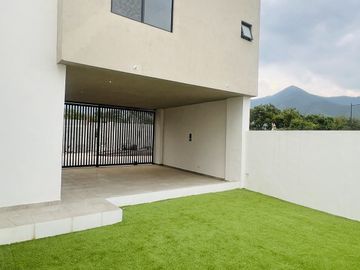 Hermosa Casa en Venta  en Altares Residencial