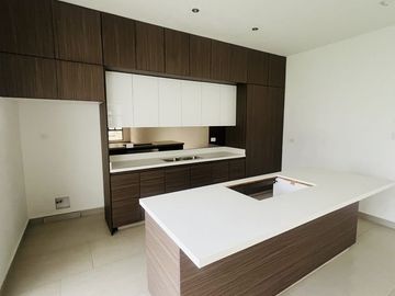 Hermosa Casa en Venta  en Altares Residencial