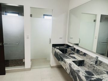 Hermosa Casa en Venta  en Altares Residencial