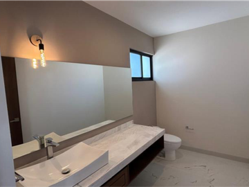 CASA EN VENTA VALLES DEL MOLINO