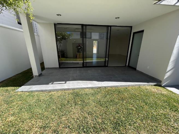 CASA EN VENTA VALLES DEL MOLINO