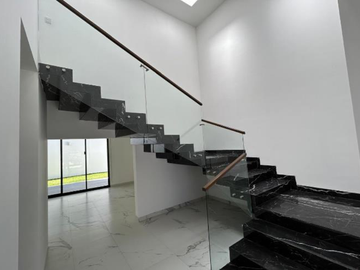 CASA EN VENTA VALLE DEL MOLINO