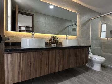 CASA EN VENTA  PARQUE QUERETARO LOMAS DE ANGELOPOLIS