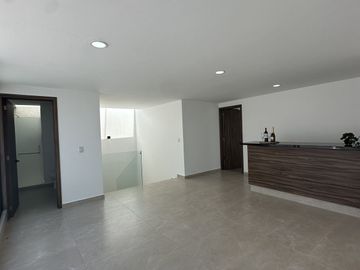 CASA EN VENTA  PARQUE QUERETARO LOMAS DE ANGELOPOLIS