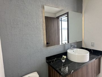 CASA EN VENTA  PARQUE QUERETARO LOMAS DE ANGELOPOLIS