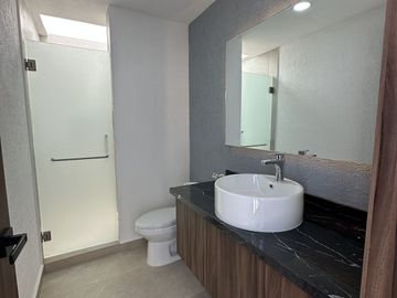CASA EN VENTA  PARQUE QUERETARO LOMAS DE ANGELOPOLIS
