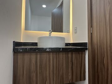 CASA EN VENTA  PARQUE QUERETARO LOMAS DE ANGELOPOLIS