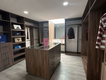 CASA EN VENTA  PARQUE QUERETARO LOMAS DE ANGELOPOLIS