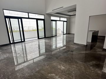 Casa Laderas de Abedul