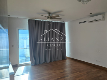 Excelente oportunidad de casa en venta-Zona El Vergel