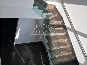 Excelente oportunidad de casa en venta-Zona El Vergel