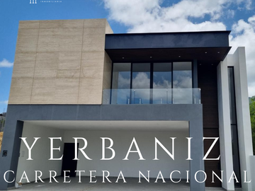 Casa con ALBERCA en el Yerbaniz Colonia con AMENIDADES