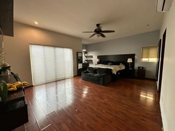 Casa en Venta Los Milagros de Valle Alto