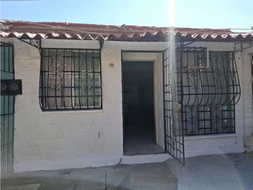 RENTA CASA SIN MUEBLES FRACC VILLAS PARAISO-COLOSIO ACAPULCO