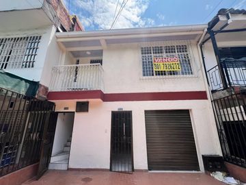 Venta Casa Bifamiliar Con Local B/ Los Andes, Cali Norte