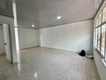 Venta Casa Bifamiliar Con Local B/ Los Andes, Cali Norte