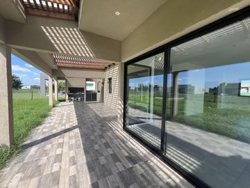 Casa en  San Simon Canning