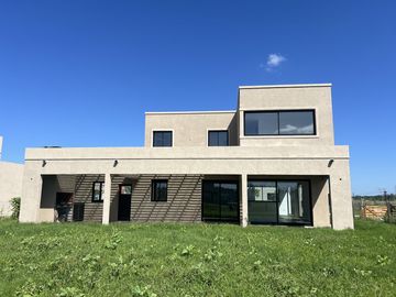 Casa en  San Simon Canning