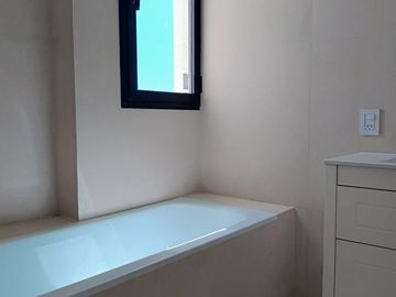 Casa al Rio en Naudir en venta y alquiler anual con 4 dormitorios