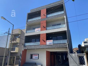 Departamento 2 ambientes con Cochera en Venta en Chilavert