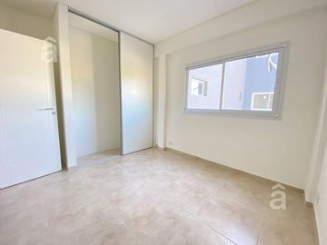 Departamento 2 ambientes con Cochera en Venta en Chilavert