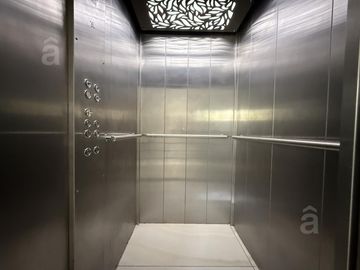 Departamento 2 ambientes con Cochera en Venta en Chilavert