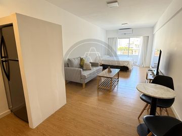 Departamento monoambiente con cochera y baulera en venta - Palermo Soho