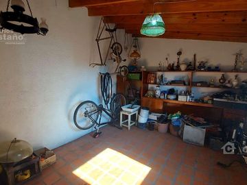 Casa/PH en Altos, Cerca de Av. Maipú, 5 Amb. con Balcón, Quincho y Terraza
