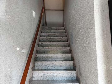 Casa/PH en Altos, Cerca de Av. Maipú, 5 Amb. con Balcón, Quincho y Terraza