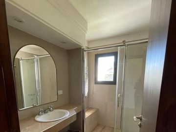 Casa en venta - 3 Dormitorios 3 Baños - 800Mts2 - Miramar