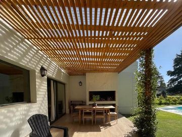 Casa en venta - 3 Dormitorios 3 Baños - 800Mts2 - Miramar