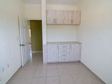CASA EN VENTA EN FRACC. ALTA CALIFORNIA, TLAJOMULCO DE ZUÑIGA, JALISCO.