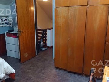 Casa en venta en Temperley