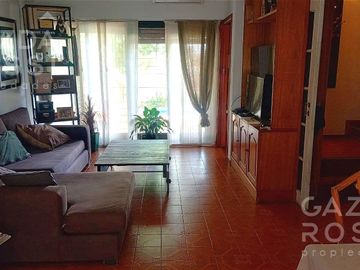 Casa en venta en Temperley