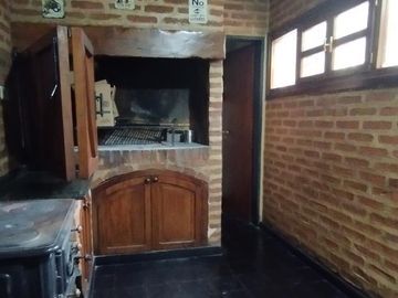 En Venta Casa 4 dormitorios con Pileta, B°Cumelén, Neuquén