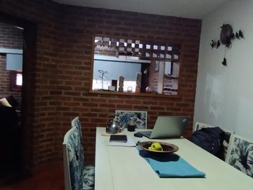 En Venta Casa 4 dormitorios con Pileta, B°Cumelén, Neuquén