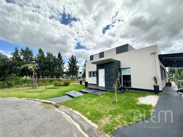Casa en  venta en Barrio Privado San Eliseo Canning