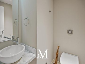 Departamento en  venta - 5 ambientes con dependencia con cochera - 195 m2  - Palermo chico